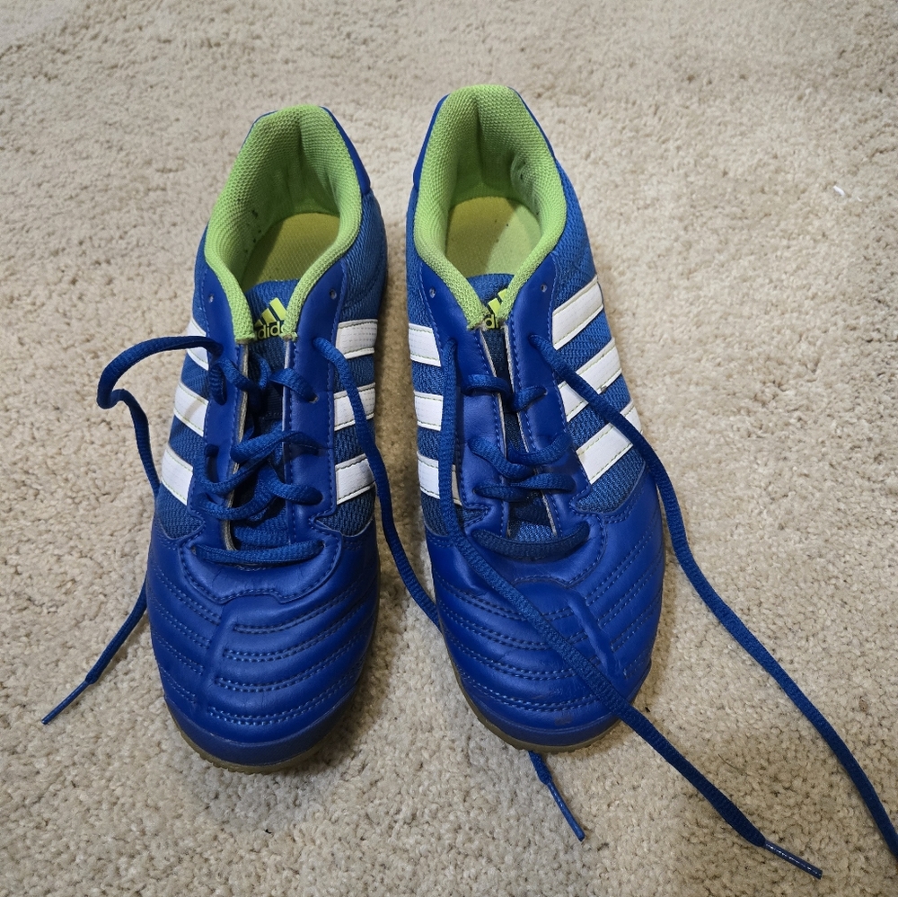 Adidas Womens Indoor Soccer Shoes